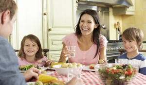 Nine compelling reasons why you should make family dinners a priority.