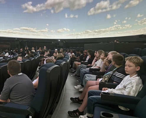 Our Grade 4 to 6 students visited the Planetarium.